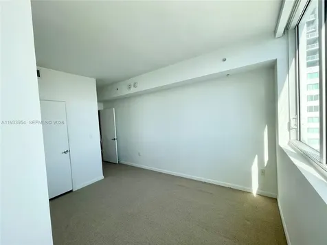 253 NE 2nd Street Miami FL 33132