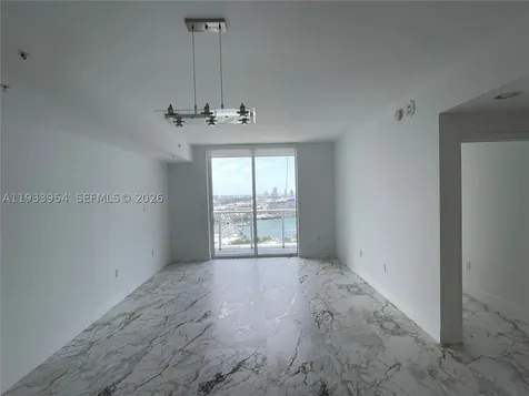 253 NE 2nd Street Miami FL 33132
