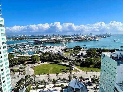 253 NE 2nd Street Miami FL 33132