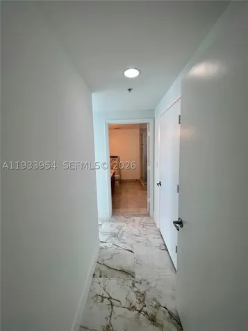 253 NE 2nd Street Miami FL 33132