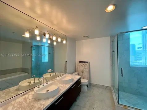 253 NE 2nd Street Miami FL 33132