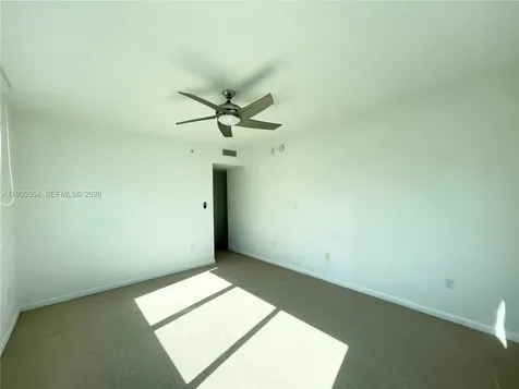 253 NE 2nd Street Miami FL 33132