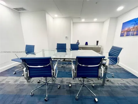 253 NE 2nd Street Miami FL 33132