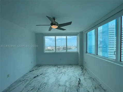 253 NE 2nd Street Miami FL 33132