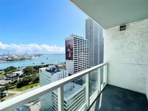253 NE 2nd Street Miami FL 33132