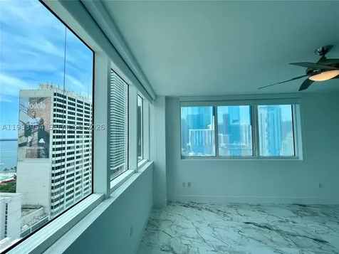 253 NE 2nd Street Miami FL 33132