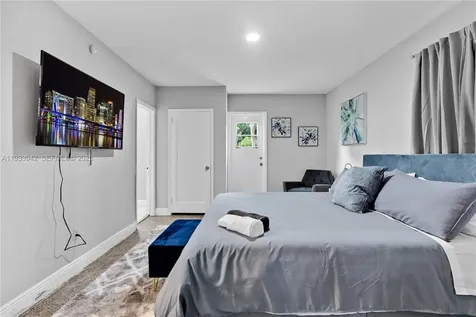 427 NE 107th Street Miami FL 33161