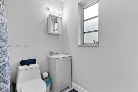 427 NE 107th Street Miami FL 33161