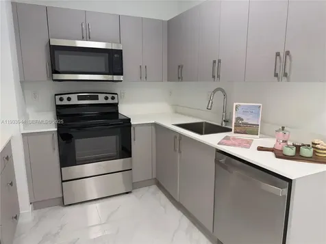 2306 E 4th Avenue Hialeah FL 33013
