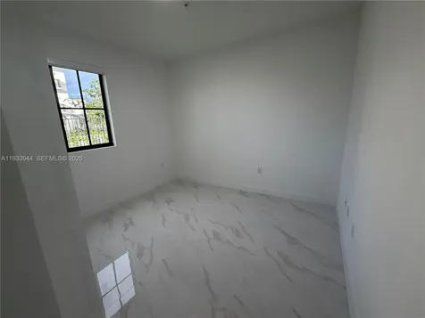 2306 E 4th Avenue Hialeah FL 33013
