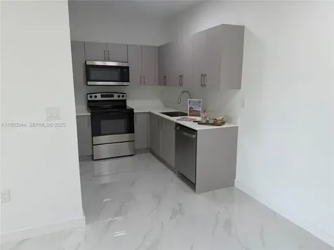 2306 E 4th Avenue Hialeah FL 33013