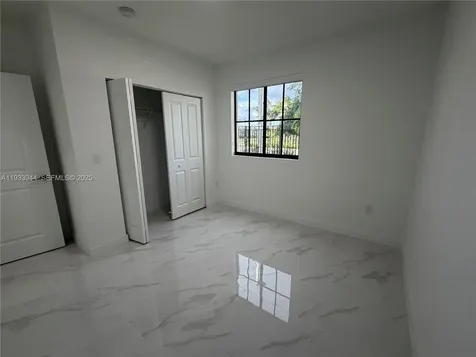 2306 E 4th Avenue Hialeah FL 33013