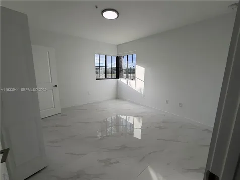 2306 E 4th Avenue Hialeah FL 33013