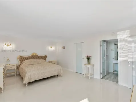 8877 Collins Avenue Surfside FL 33154