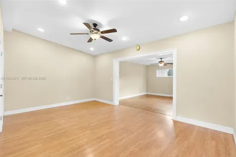 4310 SW 9th Court Plantation FL 33317
