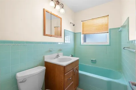 4310 SW 9th Court Plantation FL 33317