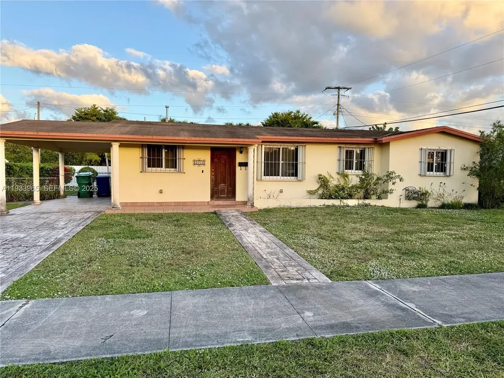 2801 SW 92nd Court Miami FL 33165