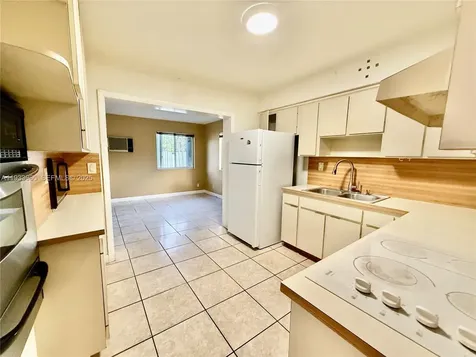 2801 SW 92nd Court Miami FL 33165