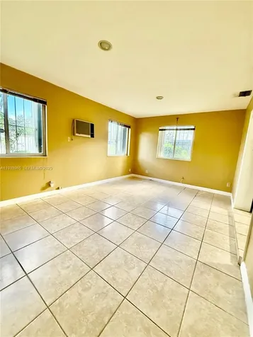 2801 SW 92nd Court Miami FL 33165