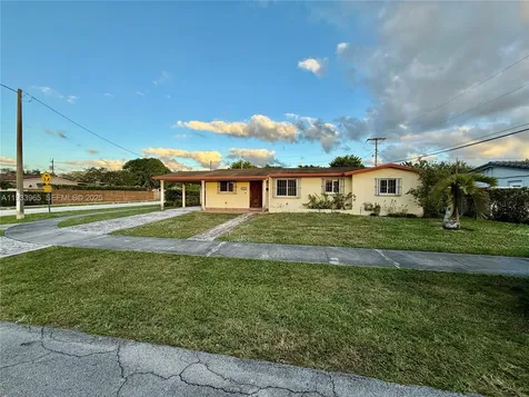 2801 SW 92nd Court Miami FL 33165