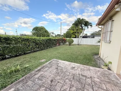 2801 SW 92nd Court Miami FL 33165