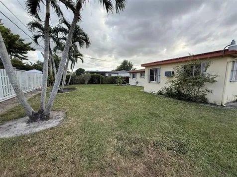 2801 SW 92nd Court Miami FL 33165