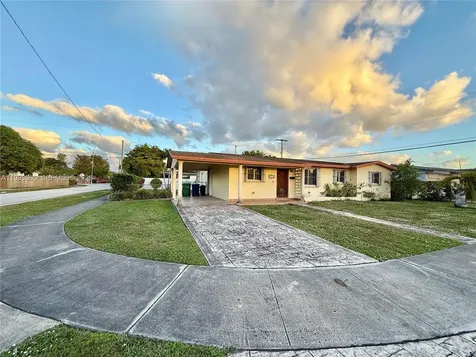2801 SW 92nd Court Miami FL 33165