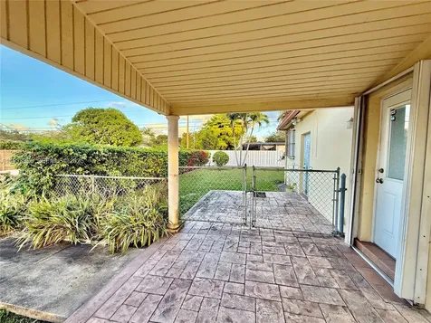 2801 SW 92nd Court Miami FL 33165