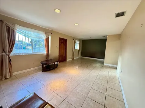 2801 SW 92nd Court Miami FL 33165