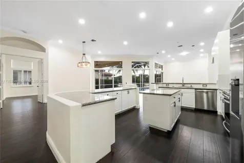 2893 Oakbrook Drive Weston FL 33332