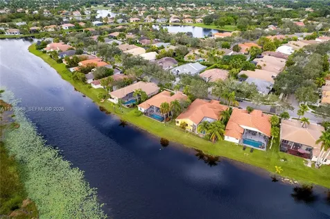 2893 Oakbrook Drive Weston FL 33332
