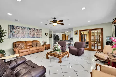 165 W 50th Street Hialeah FL 33012