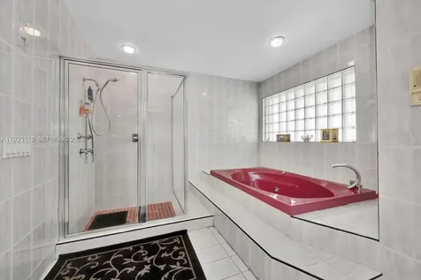 165 W 50th Street Hialeah FL 33012