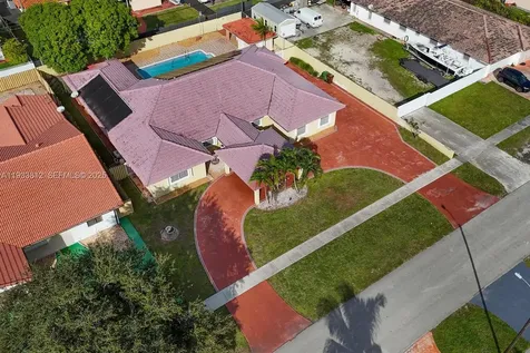 165 W 50th Street Hialeah FL 33012