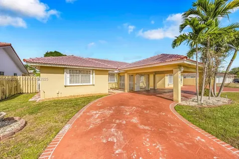 165 W 50th Street Hialeah FL 33012