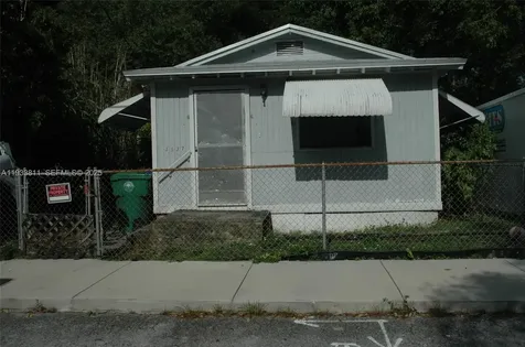 3537 Charles Avenue Miami FL 33133