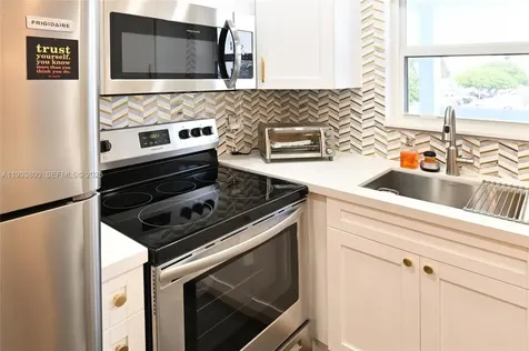 2860 NE 14th Street Causeway Pompano Beach FL 33062