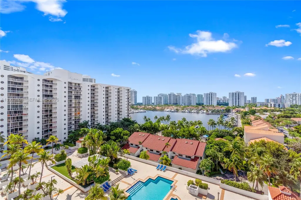 3598 Yacht Club Drive Aventura FL 33180