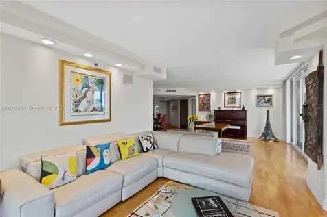 3598 Yacht Club Drive Aventura FL 33180