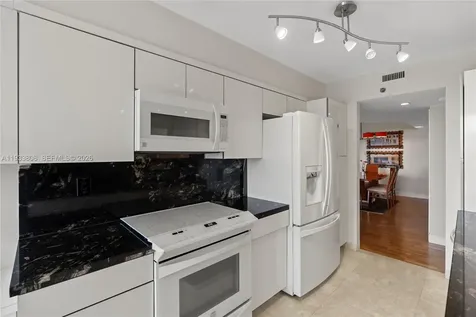 3598 Yacht Club Drive Aventura FL 33180