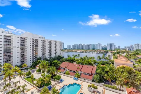 3598 Yacht Club Drive Aventura FL 33180