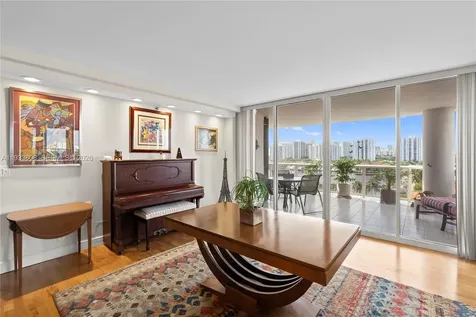 3598 Yacht Club Drive Aventura FL 33180