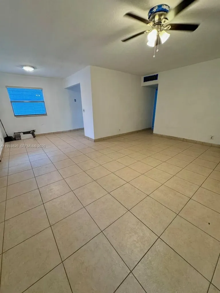 269 Brittany Delray Beach FL 33446