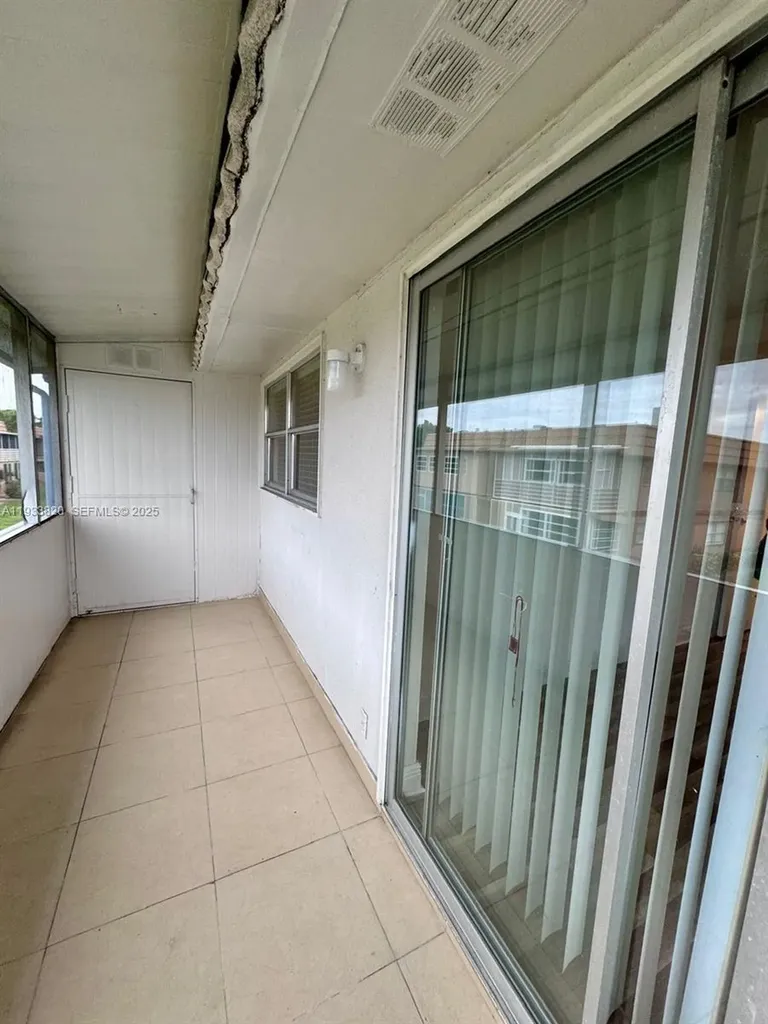 269 Brittany Delray Beach FL 33446