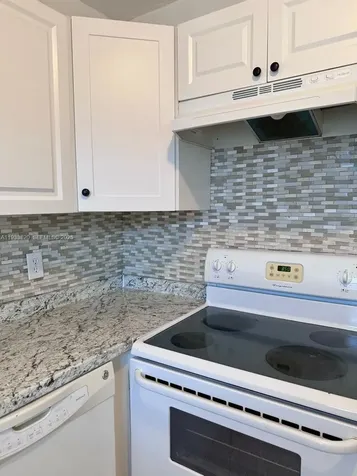 269 Brittany Delray Beach FL 33446