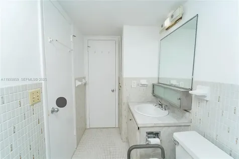 2855 Leonard Drive Aventura FL 33160
