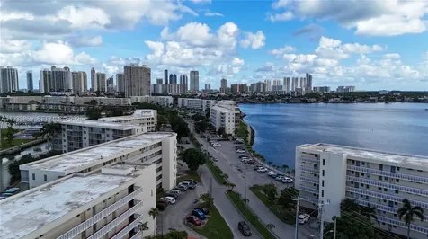 2855 Leonard Drive Aventura FL 33160