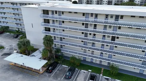 2855 Leonard Drive Aventura FL 33160