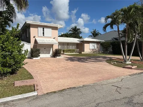 611 NE 52nd Terrace Miami FL 33137