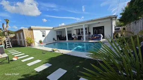 7817 Fairway Miramar FL 33023